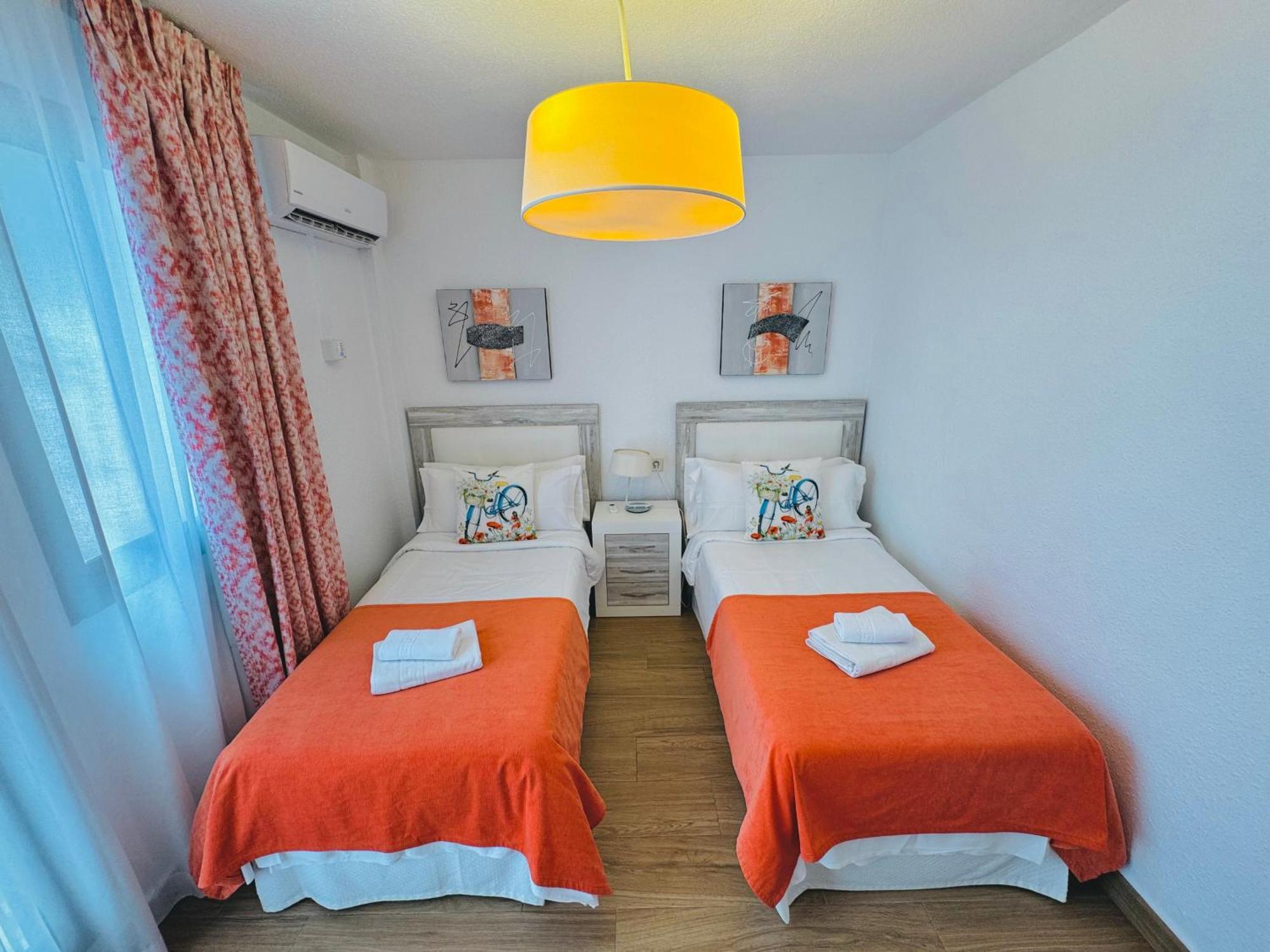 Pueblo Evita Premium Suites Benalmádena Eksteriør bilde