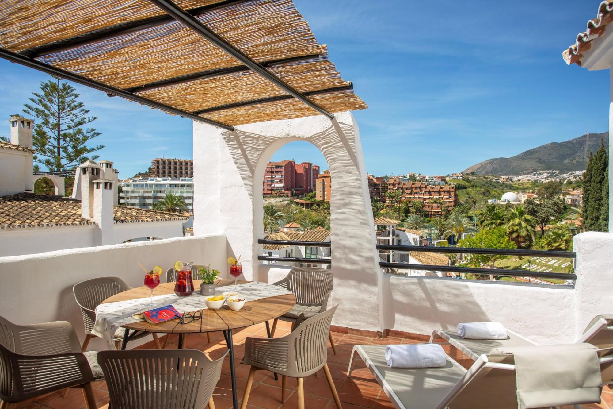 Pueblo Evita Premium Suites Benalmádena Eksteriør bilde