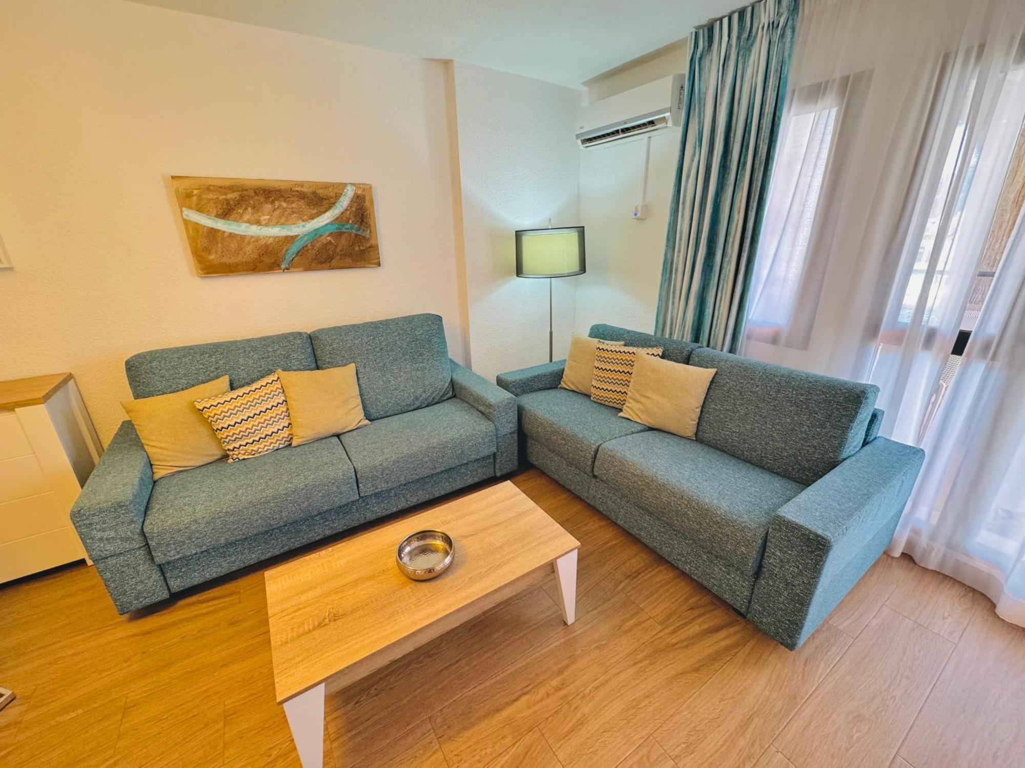 Pueblo Evita Premium Suites Benalmádena Eksteriør bilde
