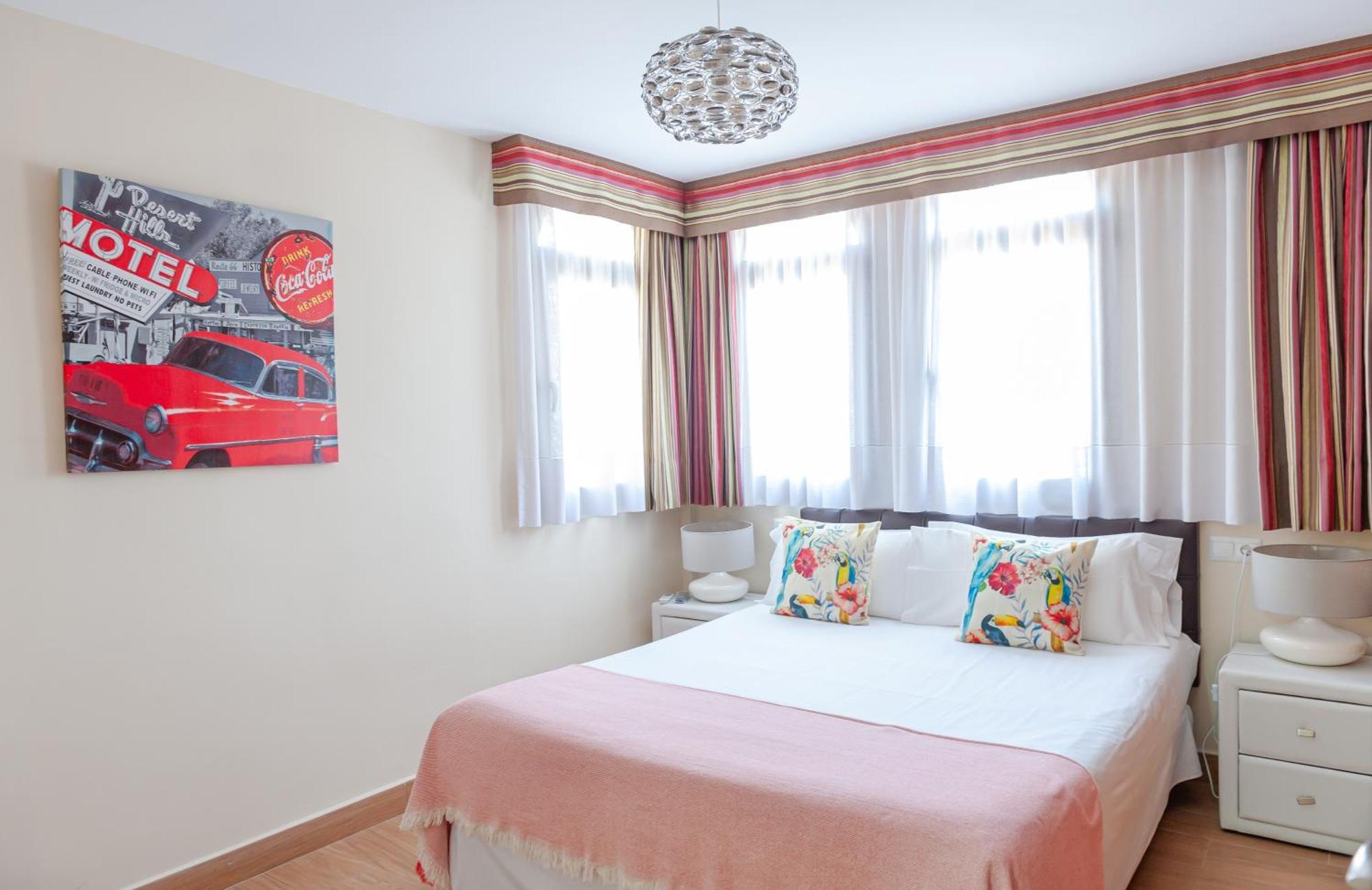 Pueblo Evita Premium Suites Benalmádena Eksteriør bilde