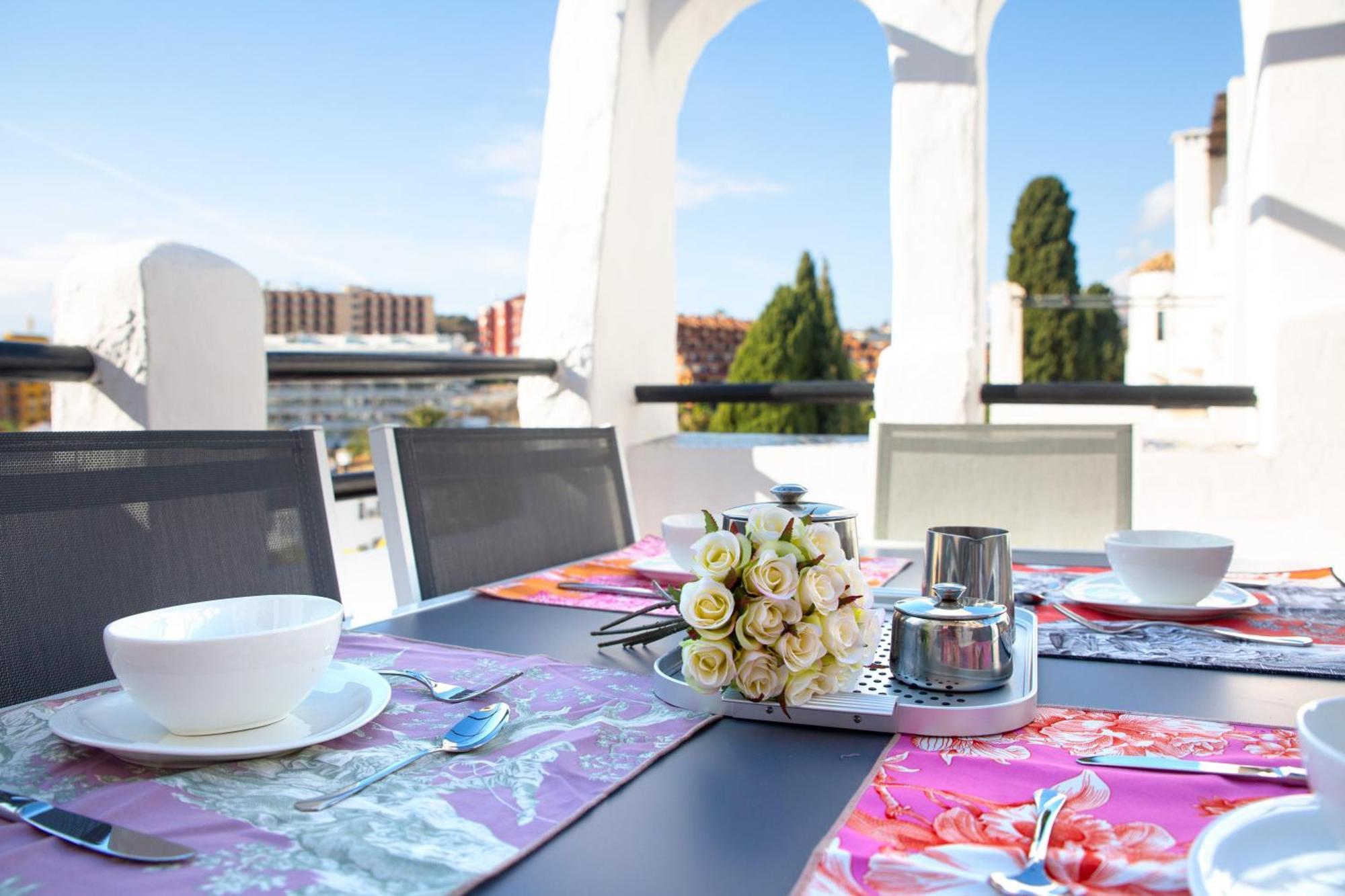Pueblo Evita Premium Suites Benalmádena Eksteriør bilde