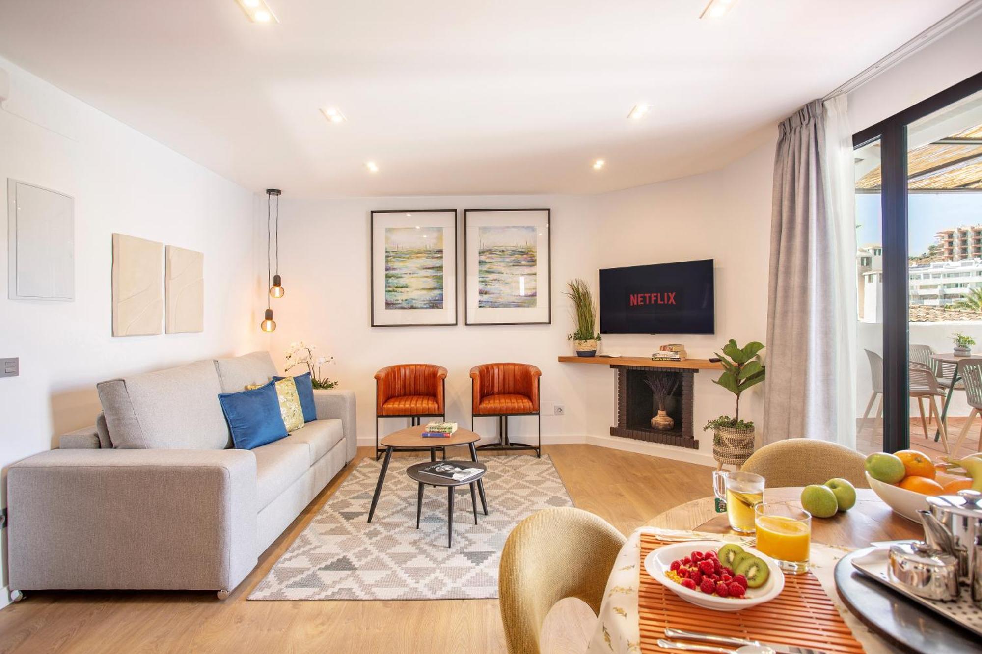 Pueblo Evita Premium Suites Benalmádena Eksteriør bilde