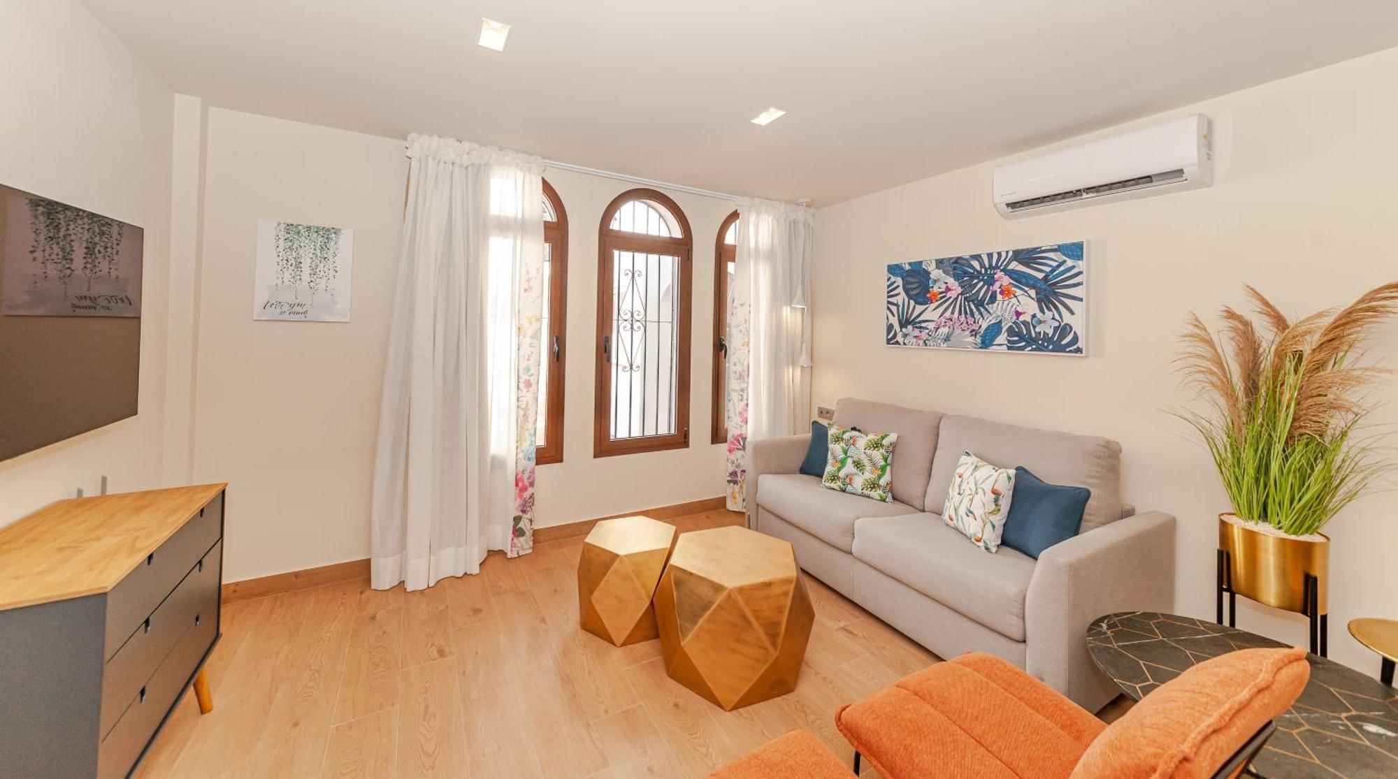 Pueblo Evita Premium Suites Benalmádena Eksteriør bilde