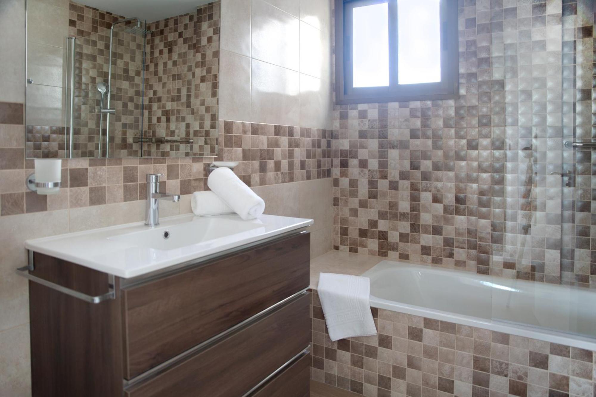 Pueblo Evita Premium Suites Benalmádena Eksteriør bilde