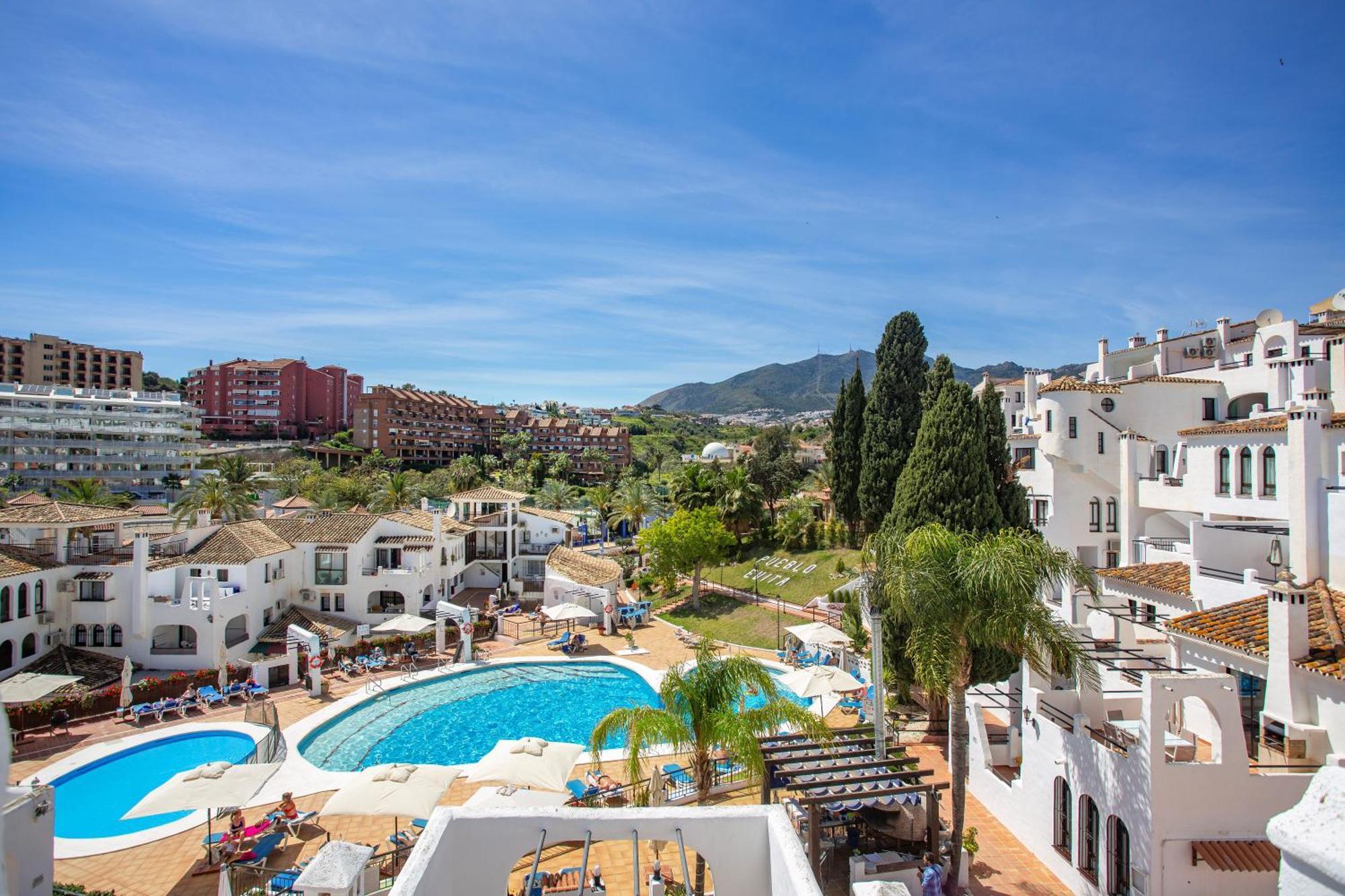Pueblo Evita Premium Suites Benalmádena Eksteriør bilde